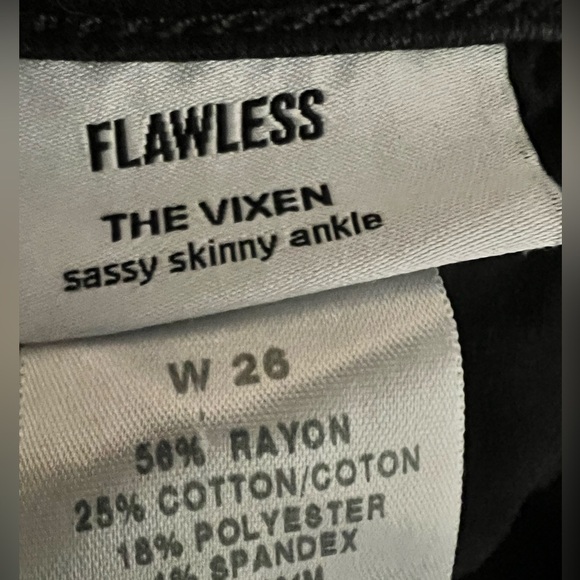 Joe’s Jeans FLAWLESS THE VIXEN sassy skinny ankle EUC Distressed Size 26 - Picture 8 of 9